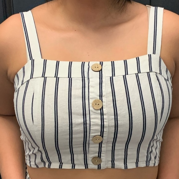 Garage 2 piece striped linen short set. Size S. - Picture 2 of 3